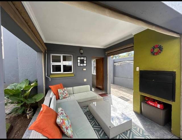 3 BEDROOM HOUSE FOR SALE IN SONNEVELD